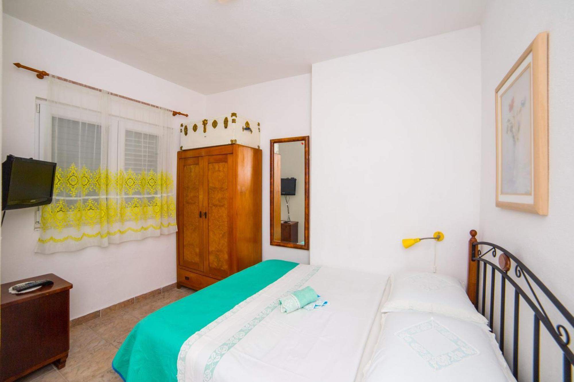 Apartmani Kala Podgora Oda fotoğraf