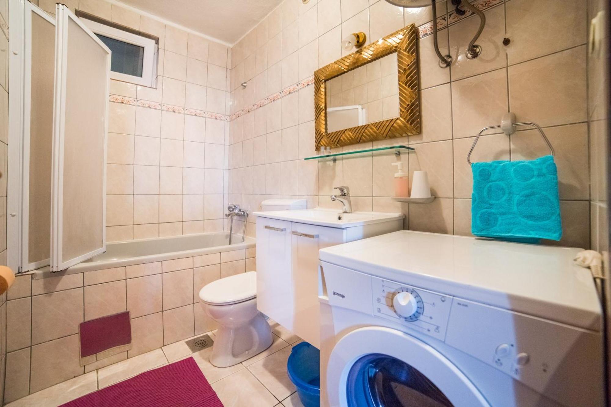 Apartmani Kala Podgora Oda fotoğraf