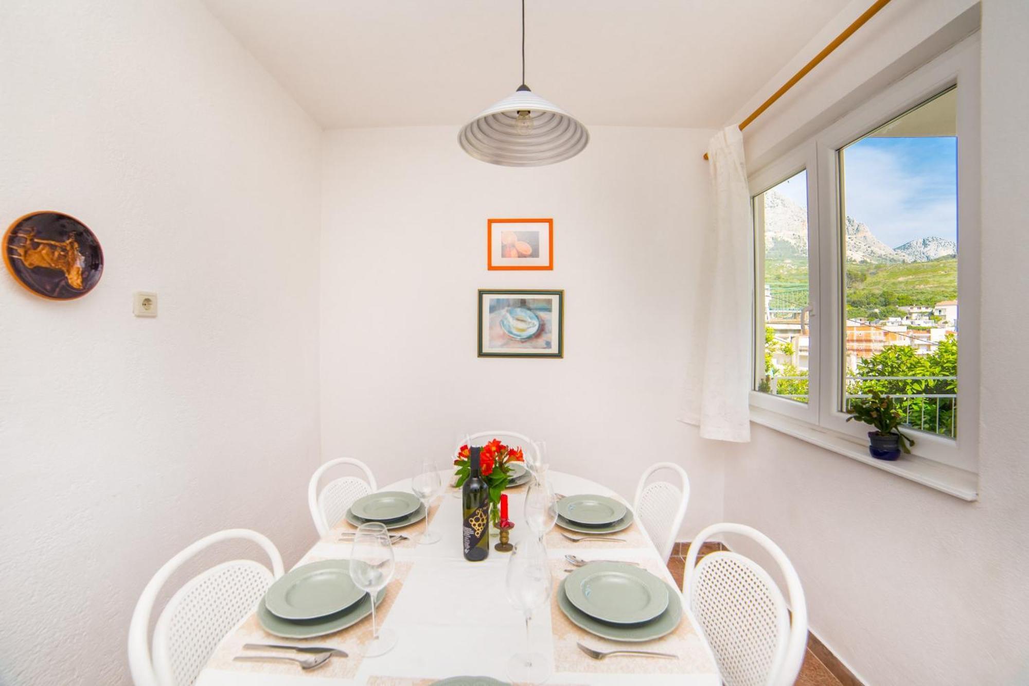 Apartmani Kala Podgora Oda fotoğraf